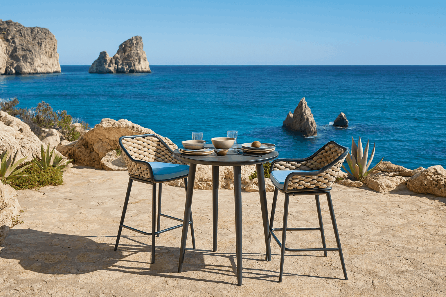 Lara Bar Dining Set