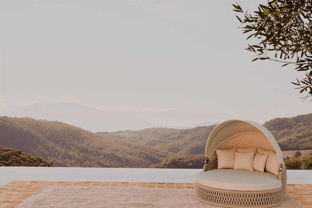 Cyrilo Outdoor Sunbed