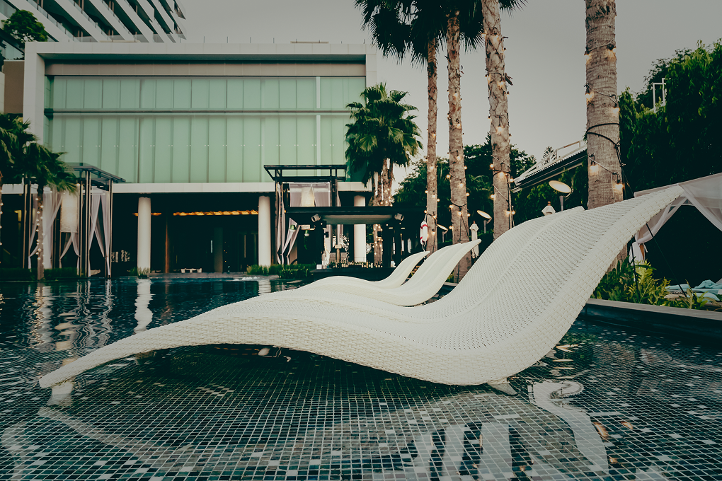 Outdoor lounge image